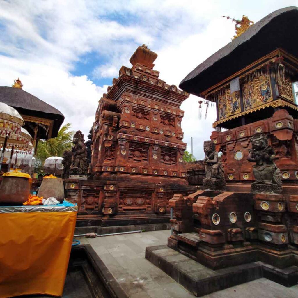 Karaya Villas Umalas - The-Spiritual Petitenget Temple